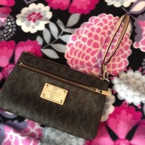 MK wristlet